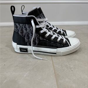 Dior B23 High-Top Sneakers